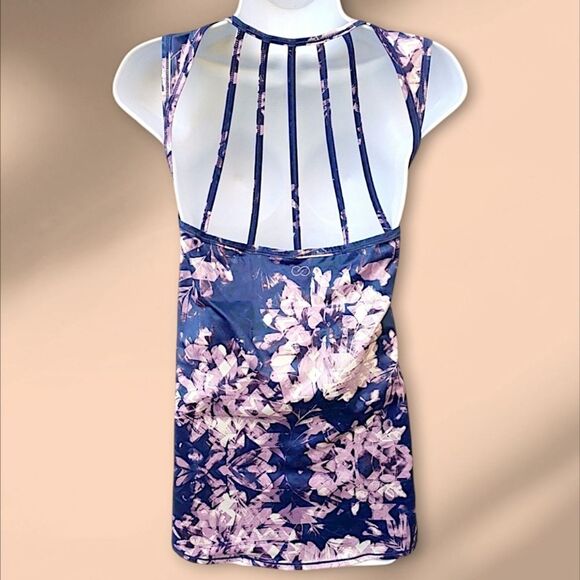 Calia Carrie Underwood Purple Floral Strappy Back Workout Tank Top Womens XL EUC - Picture 5 of 9